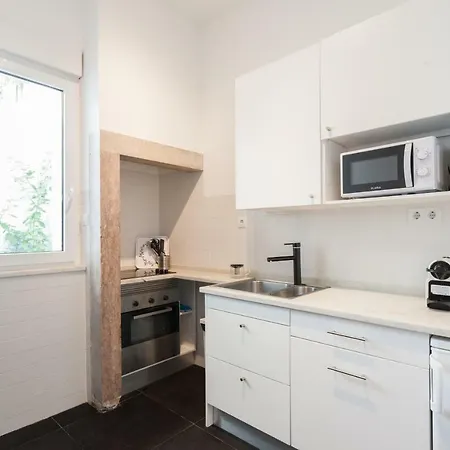 Flh Santa Marta Charming Flat With Terrace * Лиссабон